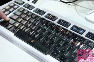 Illustration for article titled Hands On With Optimus Maximus Keyboard